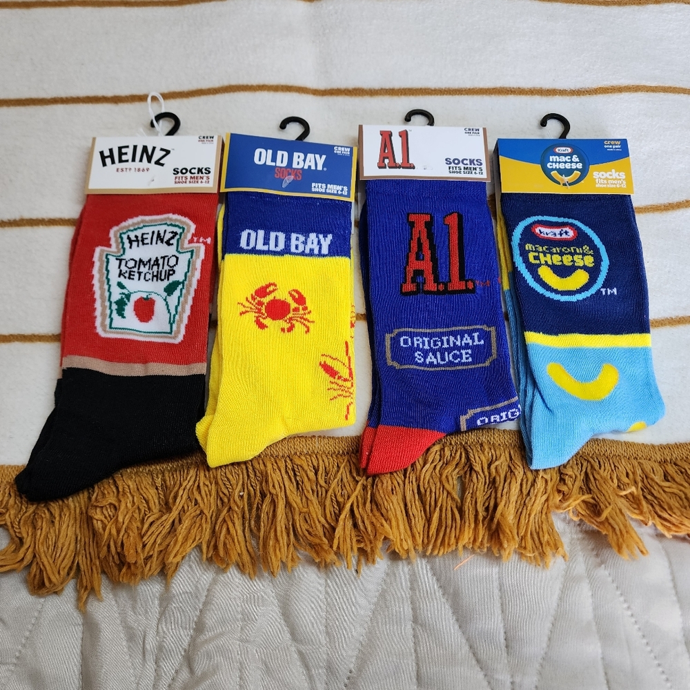 Kraft Macaroni & Cheese Crew Socks. NWT. - Picture 7 of 9